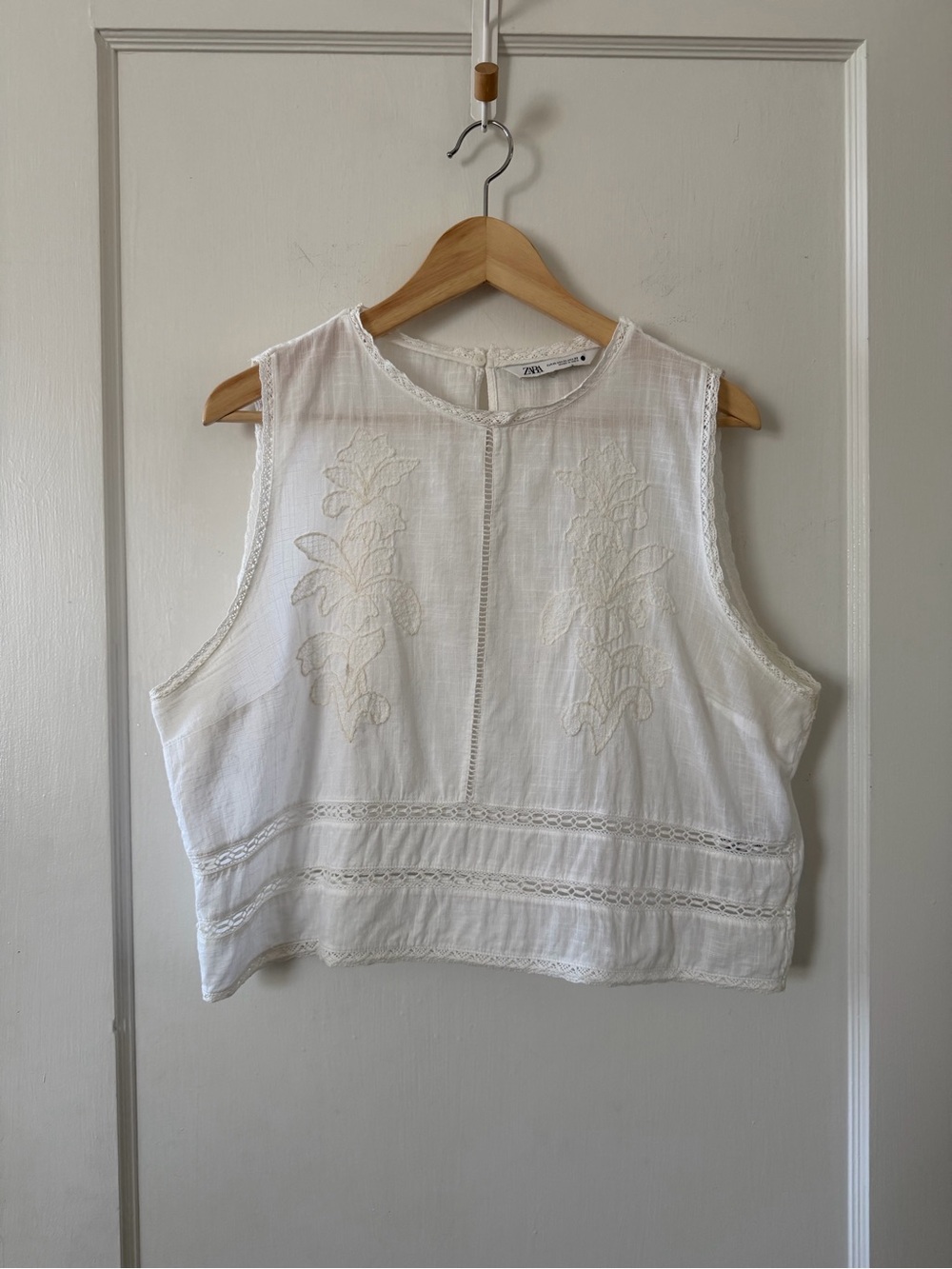 ZW Collection Embroidered Top - Picture 6 of 7
